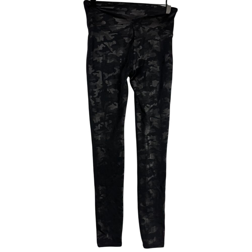 SPANX Sz‎ M Faux Leather Glossy Camo Matte Black shaping slimming Leggings